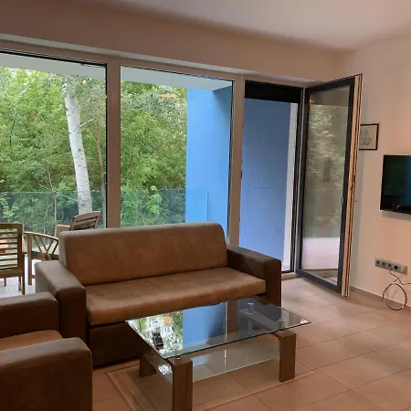 Fuzliget2- Skiff Apartment *